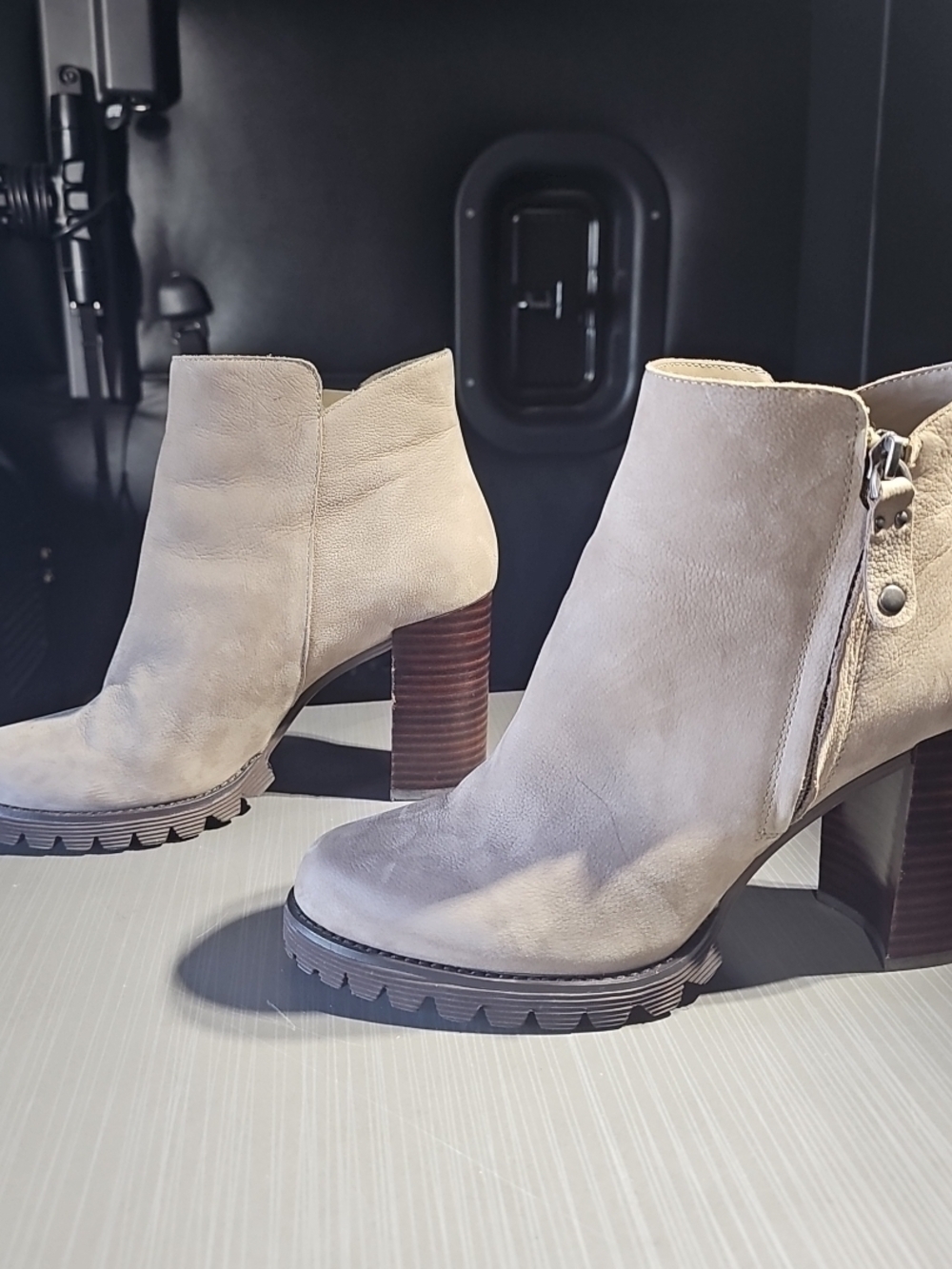 Anthropologie‎ Gibson Latimer Shoes Womens Size 9 Jada Taupe Leather Ankle Boots